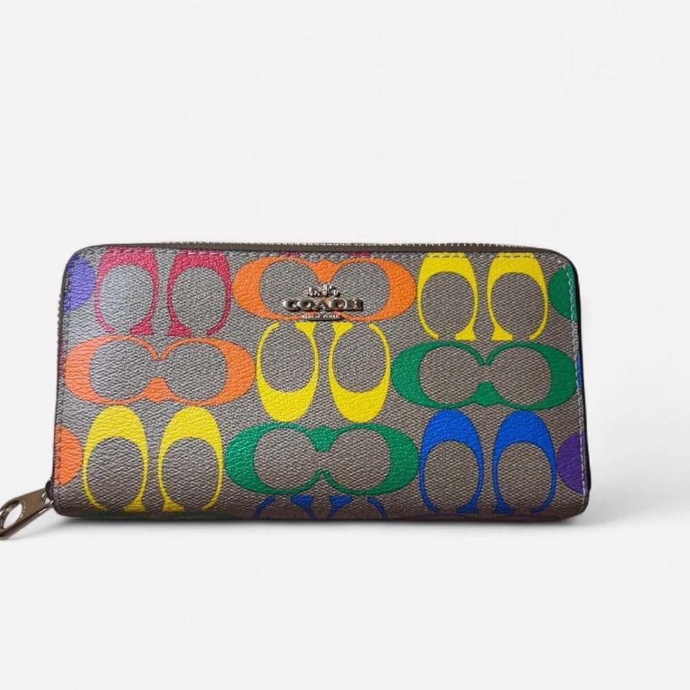 Coach Rainbow Signature Zip Wallet